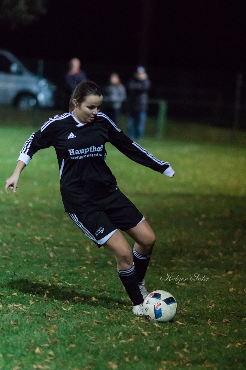 Bild 144 - Frauen SG Krempe/ETSV F. Glueckstadt - TSV Heiligenstedten : Ergebnis: 8:0